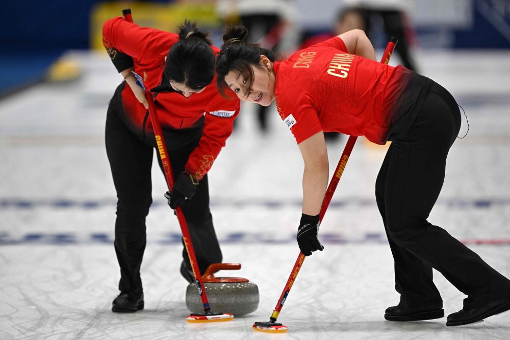 姆贝莫、阿马德和马兹拉维打完对伯恩茅斯之战就要离队。